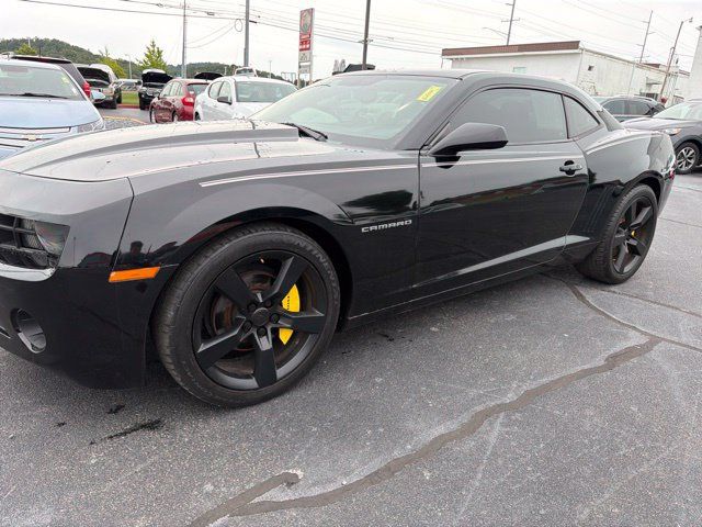 Used 2012 Chevrolet Camaro LS RWD image 4