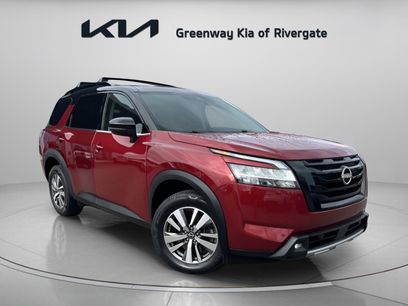 Used 2023 Nissan Pathfinder SL w/ Black Appearance Package