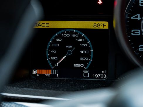 Used 2014 Ferrari 458 Italia Coupe RWD image 47
