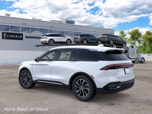New 2026 Lincoln Nautilus Premier AWD/4WD image 4