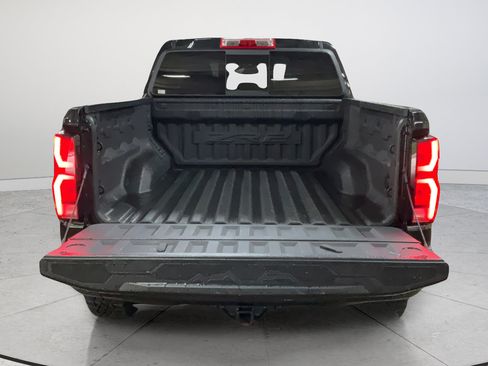 Certified 2024 Chevrolet Colorado ZR2 w/ ZR2 Convenience Package III AWD/4WD image 18