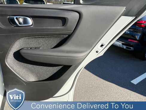 Used 2024 Volvo XC40 B5 Ultimate w/ Protection Package Premier image 26