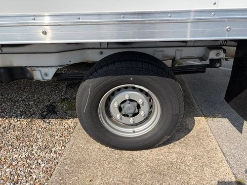 Used 2024 Mercedes-Benz Sprinter 3500 image 25