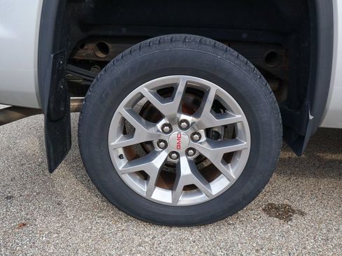 Used 2018 GMC Sierra 1500 SLT AWD/4WD image 29