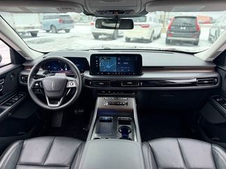 Used 2025 Lincoln Aviator Reserve w/ Illumination Package video 3