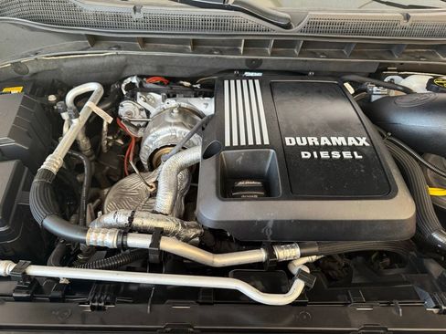 Used 2024 Chevrolet Silverado 1500 ZR2 w/ Technology Package AWD/4WD image 55