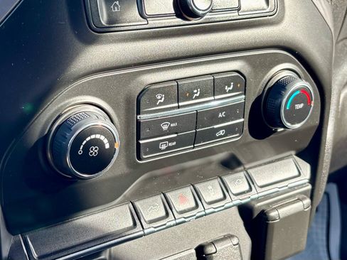 Used 2022 Chevrolet Silverado 2500 W/T w/ WT Convenience Package image 22