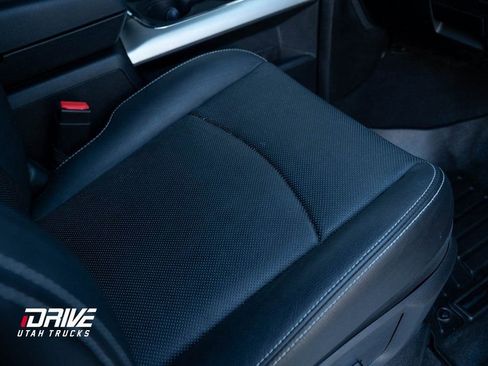 Used 2016 RAM 2500 Laramie image 17