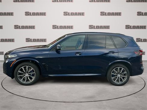 New 2026 BMW X5 xDrive40i w/ M Sport Package image 2