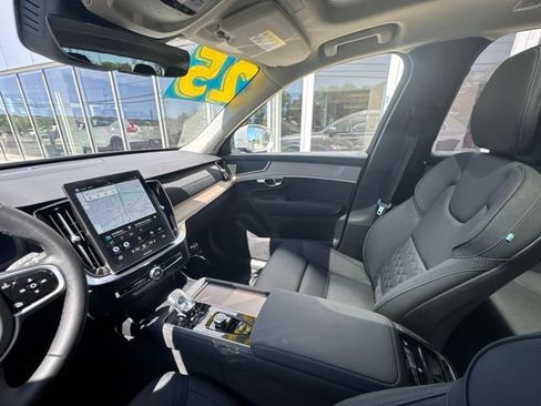 Certified 2025 Volvo XC90 B6 Plus AWD/4WD image 20