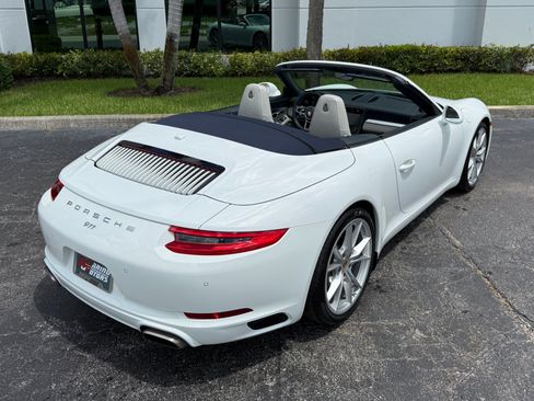 Used 2018 Porsche 911 Carrera image 14