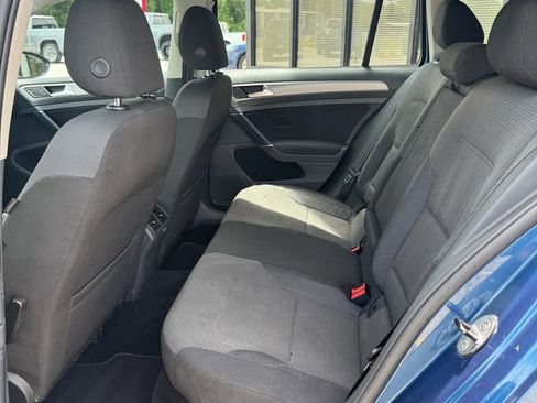 Used 2017 Volkswagen Golf S FWD image 16