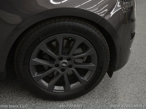 Used 2024 Land Rover Range Rover Sport SE image 45