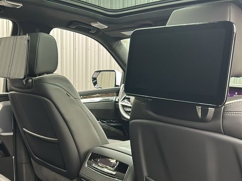 Used 2025 Cadillac Escalade Sport Platinum image 37