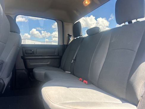 Used 2018 RAM 1500 Express w/ Express Value Package AWD/4WD image 7