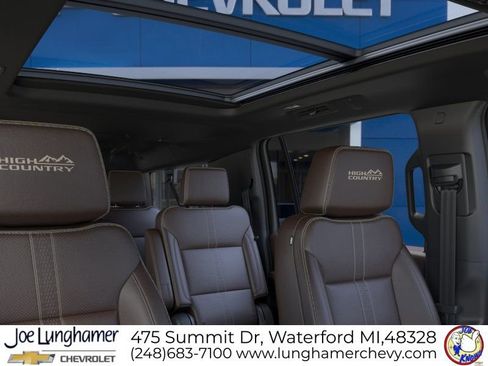New 2026 Chevrolet Suburban High Country AWD/4WD image 24