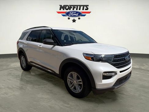 Used 2021 Ford Explorer XLT w/ Equipment Group 202A AWD/4WD image 7