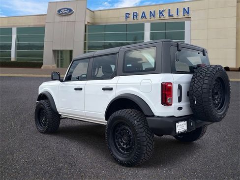 New 2025 Ford Bronco 4-Door image 5