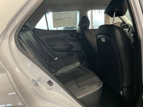 New 2025 Hyundai Venue Limited image 21