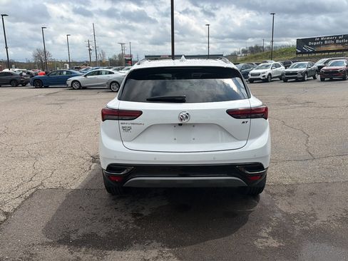 Used 2022 Buick Envision Essence w/ Sport Touring Package FWD image 5