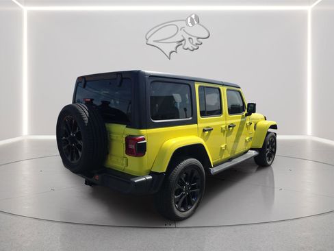 Used 2023 Jeep Wrangler Unlimited Sahara w/ Cold Weather Group AWD/4WD image 12
