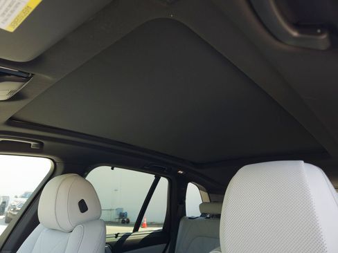 New 2026 BMW X5 xDrive50e w/ Executive Package image 13