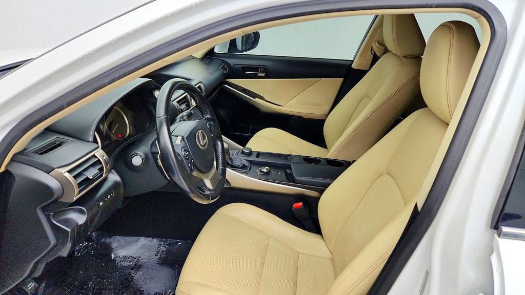 Used 2016 Lexus IS 200t RWD image 20