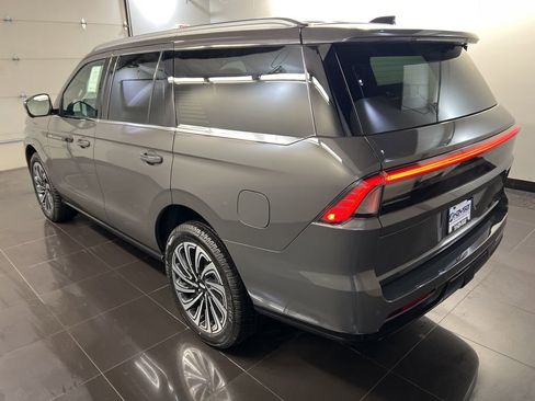New 2026 Lincoln Navigator Black Label AWD/4WD image 4