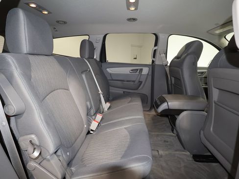 Used 2017 Chevrolet Traverse LT FWD image 17