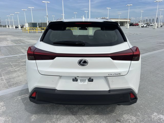 Used 2024 Lexus UX 250h FWD image 24
