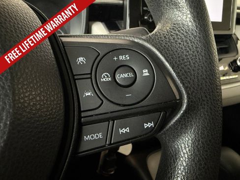 Used 2023 Toyota Corolla LE FWD image 30