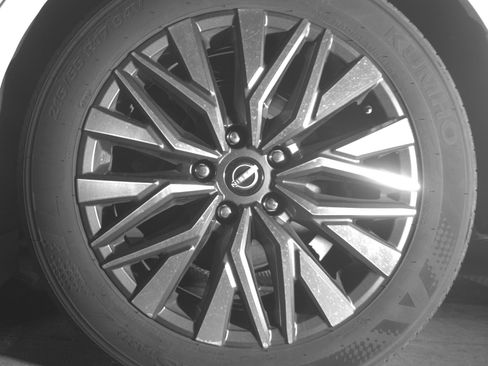 Used 2025 Nissan Altima 2.5 SV FWD image 14