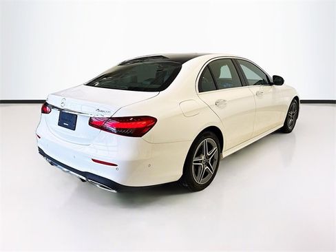 Certified 2023 Mercedes-Benz E 350 4MATIC Sedan w/ Premium Package image 4