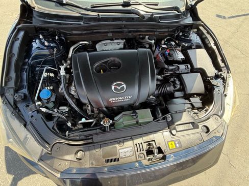 Used 2014 MAZDA MAZDA3 i Touring FWD image 25
