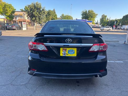 Used 2013 Toyota Corolla S FWD image 4