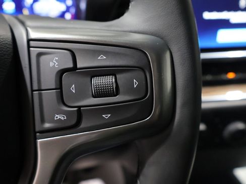 Used 2023 Chevrolet Silverado 1500 LT AWD/4WD image 33