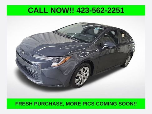 Used 2025 Toyota Corolla LE FWD image 1