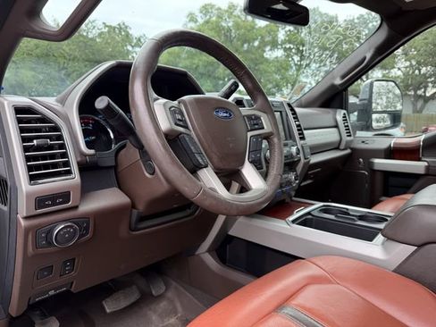Used 2021 Ford F250 King Ranch w/ King Ranch Ultimate Package AWD/4WD image 6