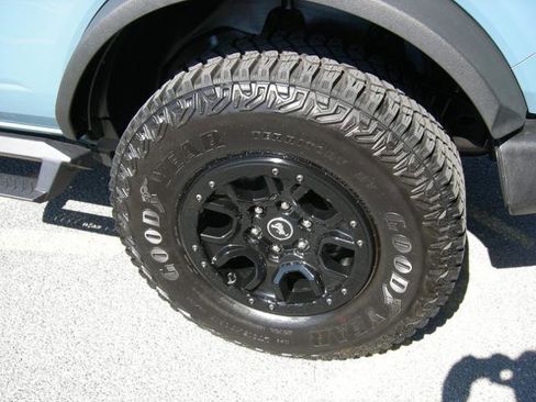 Used 2023 Ford Bronco Wildtrak AWD/4WD image 9
