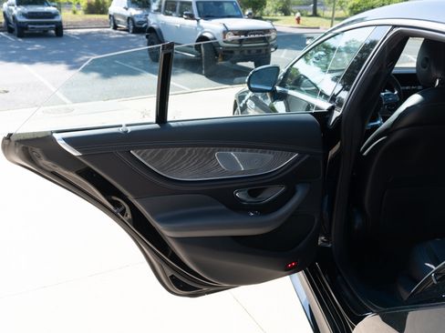 Used 2021 Mercedes-Benz AMG GT 63 image 18