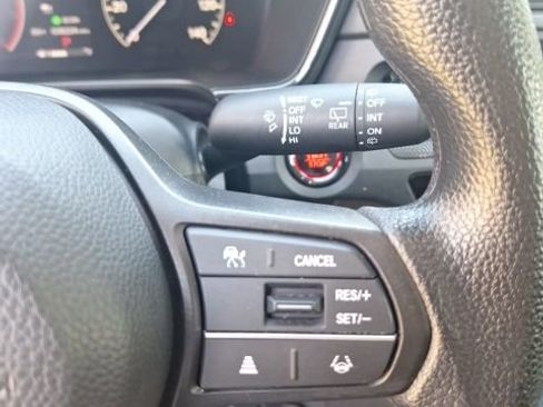Used 2024 Honda CR-V LX image 11