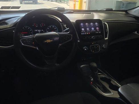 Used 2021 Chevrolet Malibu LT FWD image 5