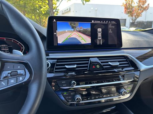 Certified 2023 BMW 530i xDrive w/ Premium Package image 30