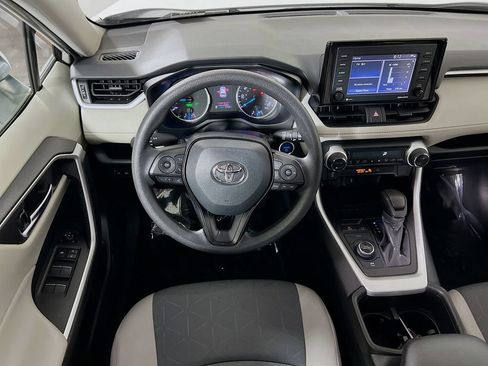 Certified 2022 Toyota RAV4 XLE w/ Convenience Package AWD/4WD image 19