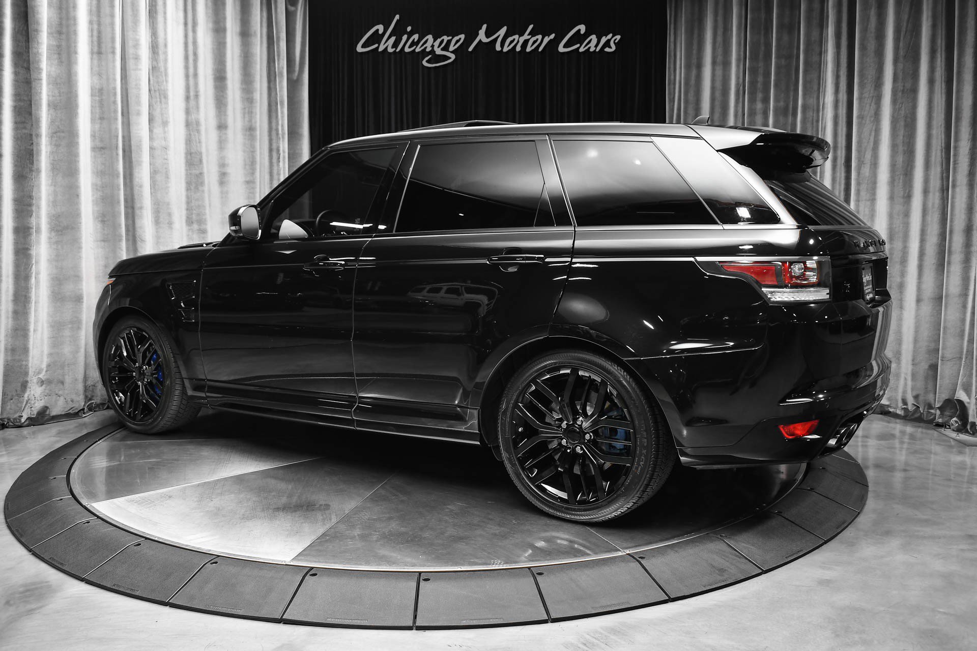 Used 2016 Land Rover Range Rover Sport SVR AWD/4WD image 3
