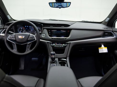 New 2026 Cadillac XT5 Premium Luxury w/ Driver Assist Package AWD/4WD image 10