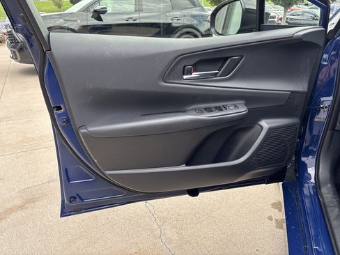 Used 2024 Toyota Prius Prime FWD image 13
