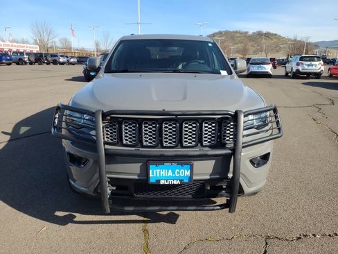 Used 2021 Jeep Grand Cherokee Laredo X image 14