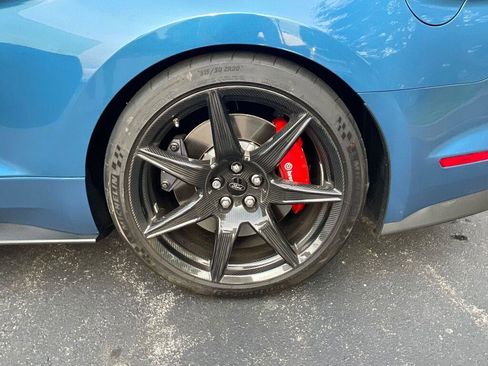 Used 2020 Ford Mustang Shelby GT500 w/ Carbon Fiber Track Pack image 25