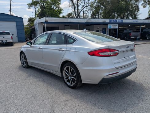 Used 2019 Ford Fusion SEL FWD image 5